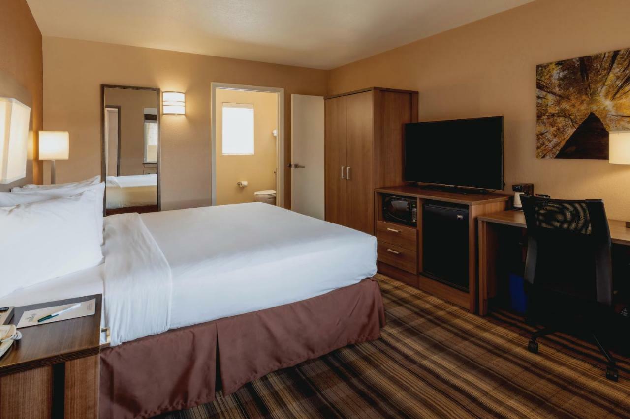 Boulder University Inn Ngoại thất bức ảnh